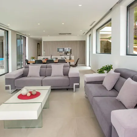 Villa Atina By Interhome